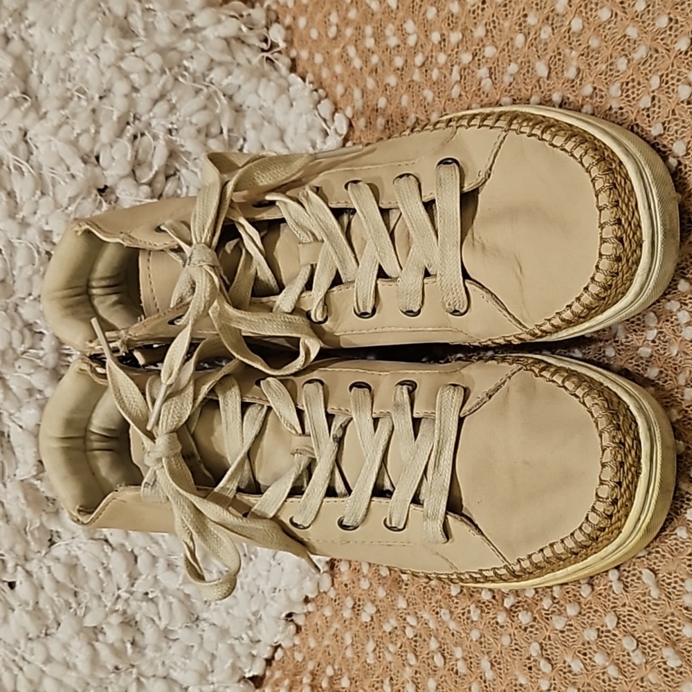 Ugg Hightop Leather Shoes - Picture 2 of 16